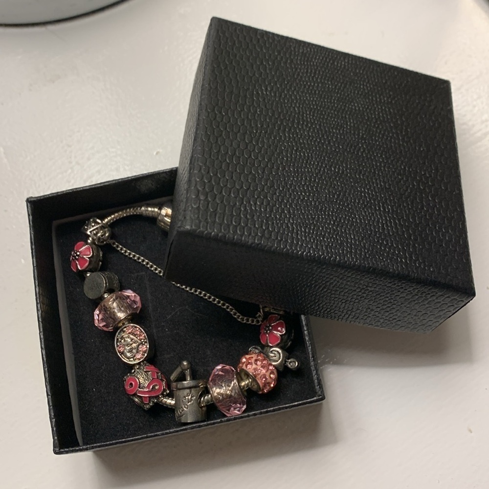 Chic Adjustable Charms Glass Beads Bracelet in pink and silver Vintage
